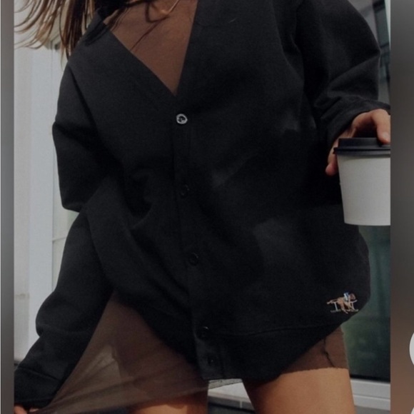 Zara Sweaters - ZARA limited edition horse embroidered v-neck cardigan